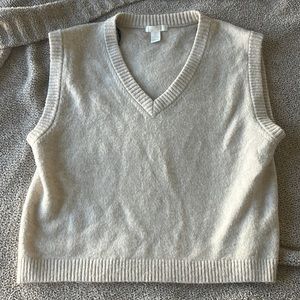 H&M sweater vest
